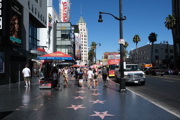 On foule Hollywood Boulevard
