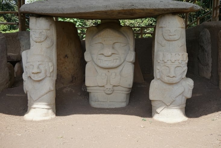 Statues du parc archéologique