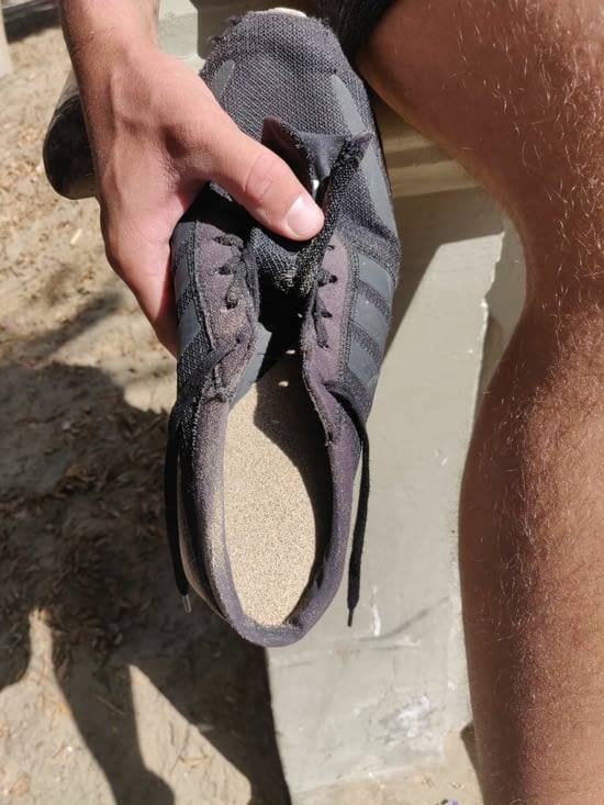 Quelques grains de sable dans les chaussures