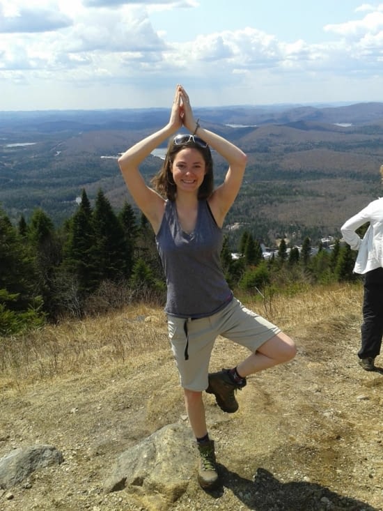 Et voici Marie qui nous fait ses poses de yoga