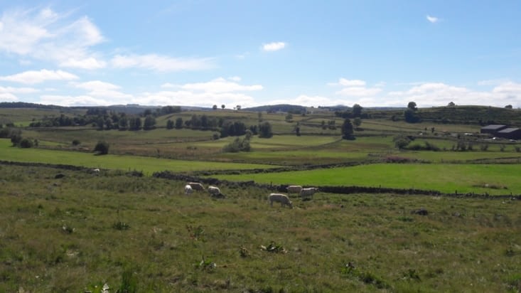 Le village de Nasbinals approche