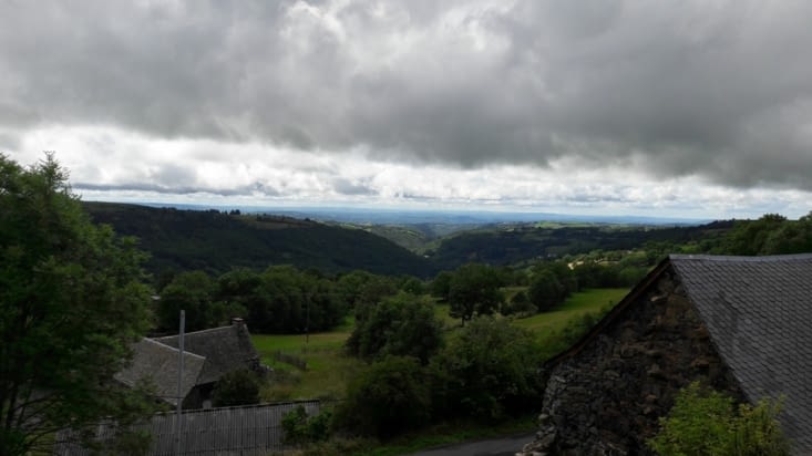 Premières maisons du village de Saint Chély