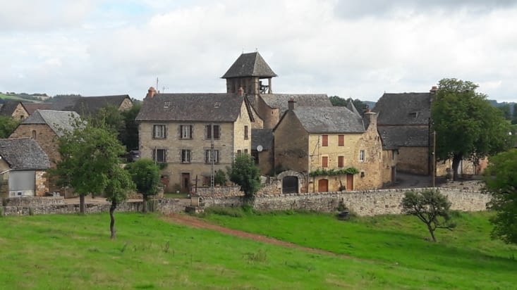 Et toujours de beaux hameaux que nous traversons avec plaisir