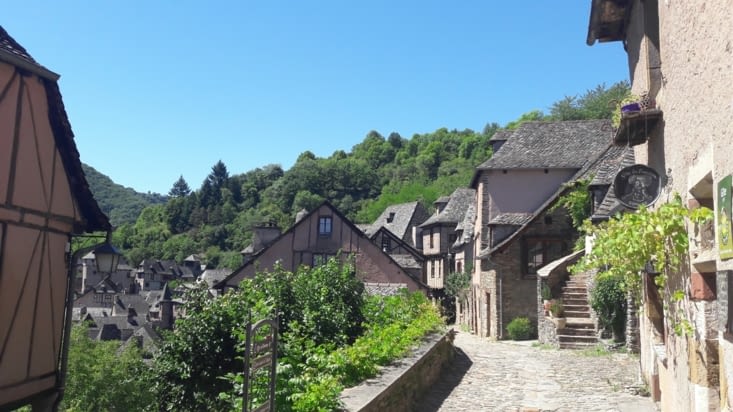 L'entrée au village