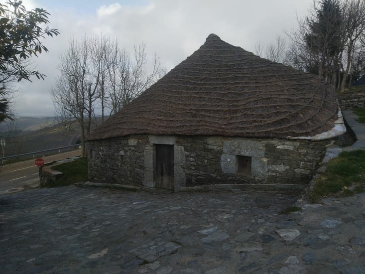 Hameau O Cebreiro premier village de Galice