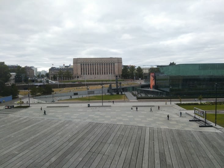 Vue de la librairie Oodi