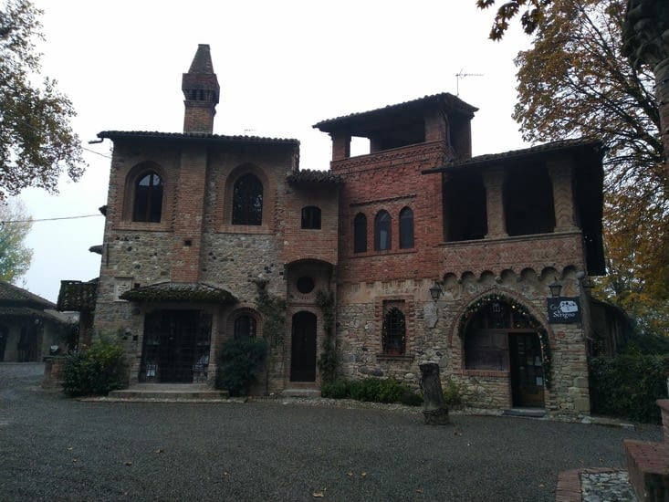 Visite du village médiévale de Grazzano Visconti