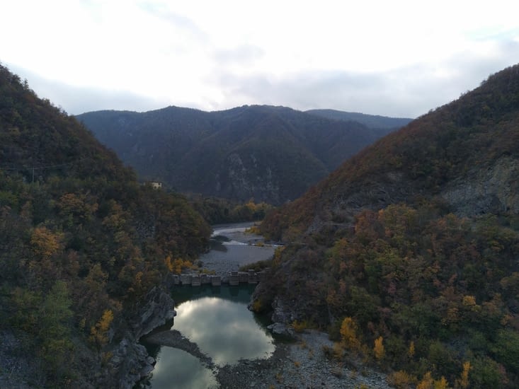 En longeant la Trebbia..