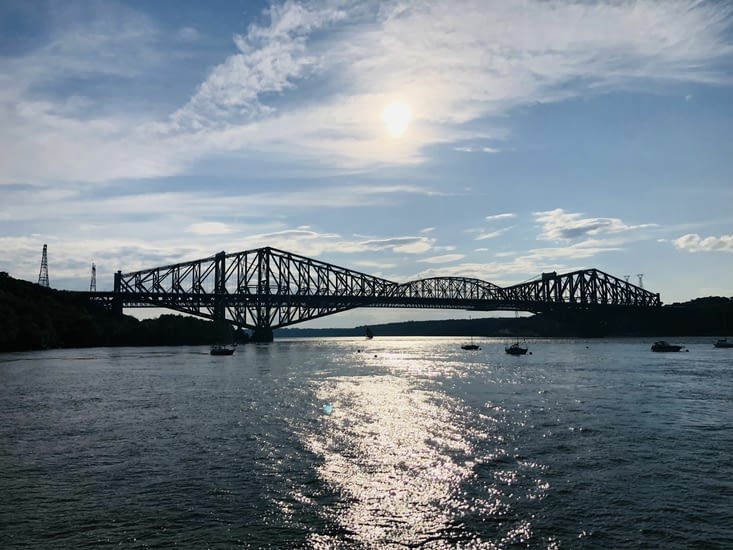 Vue sur le Vieux Pont de Québec
