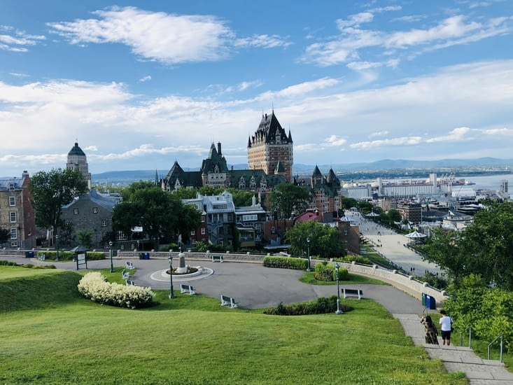 Vue sur le Vieux-Québec et le château