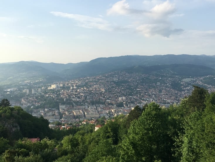 Sarajevo, vue du camping en haut d’une colline sud
