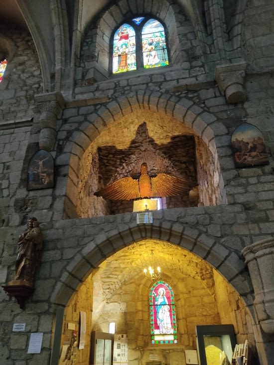 Intérieur de l'église de Saugues
