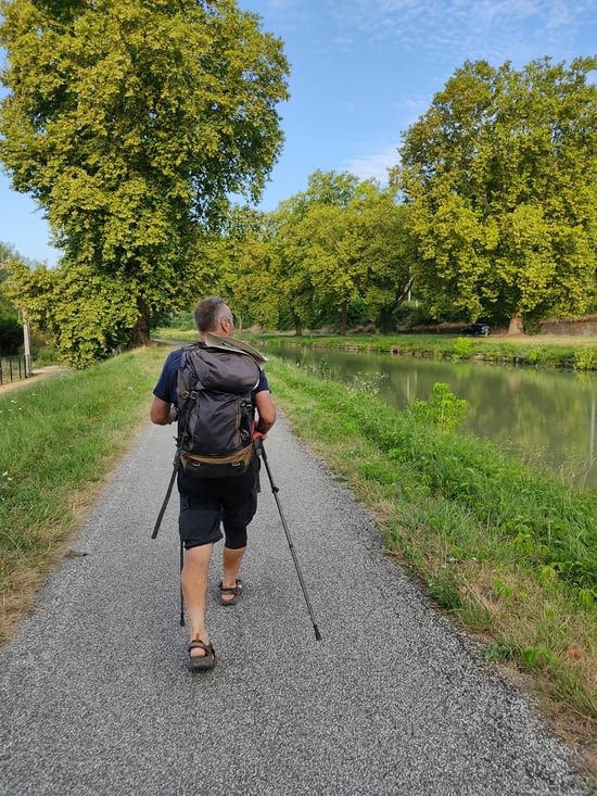 Marche le long du canal