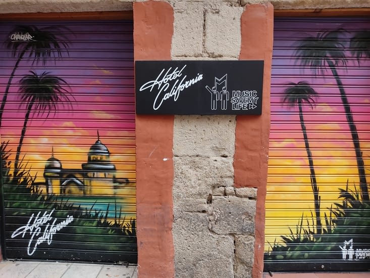 Vu à Logrono hier... Welcome to the hôtel California 🎶