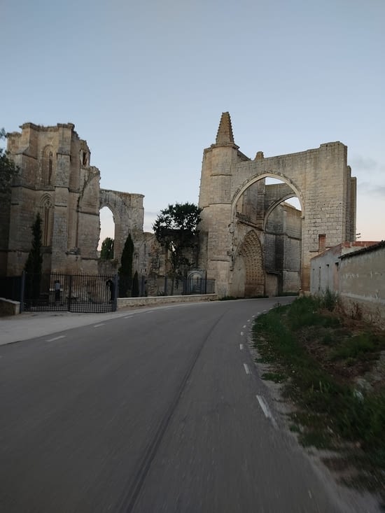 Les ruines d'une ancienne église