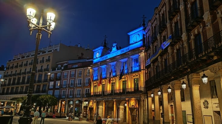 Burgos by night