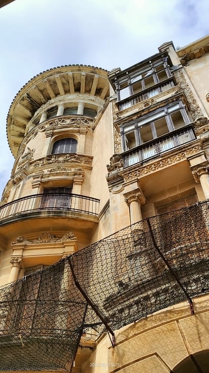 Magnifique édifice en restauration