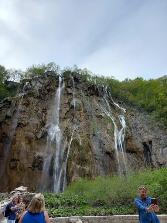 The waterfall, la grande cascade du parc