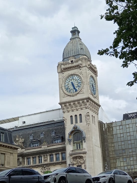 Gare d'Austerlitz  fermé pour un bagage  oublié  donc détour par Gare de Lyon