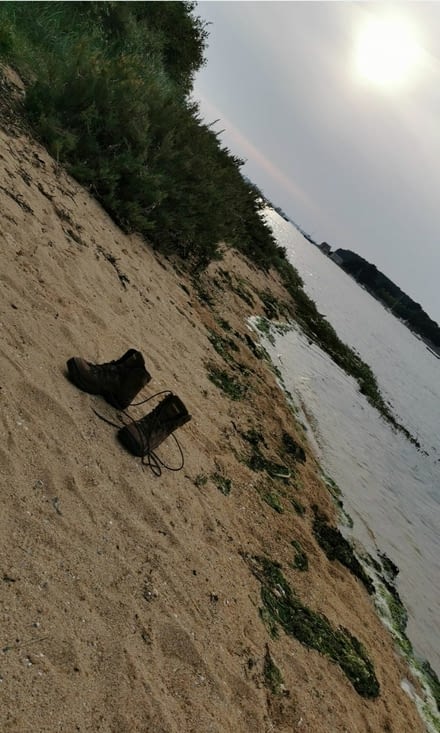 Repas devant le coucher de soleil