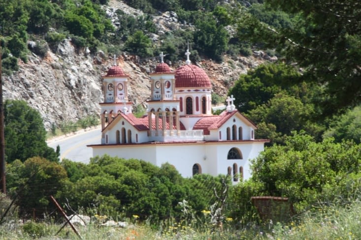 Eglise vers Karès