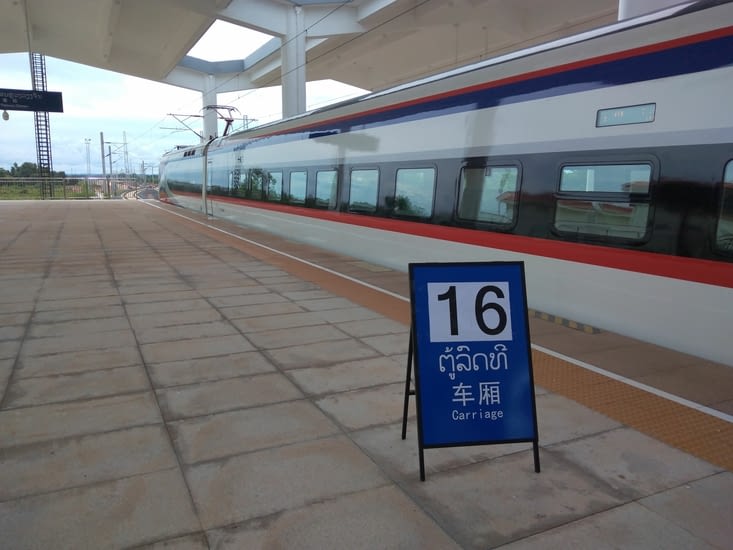 TGV chinois reliant Vientiane à Luang Prabang en 2H