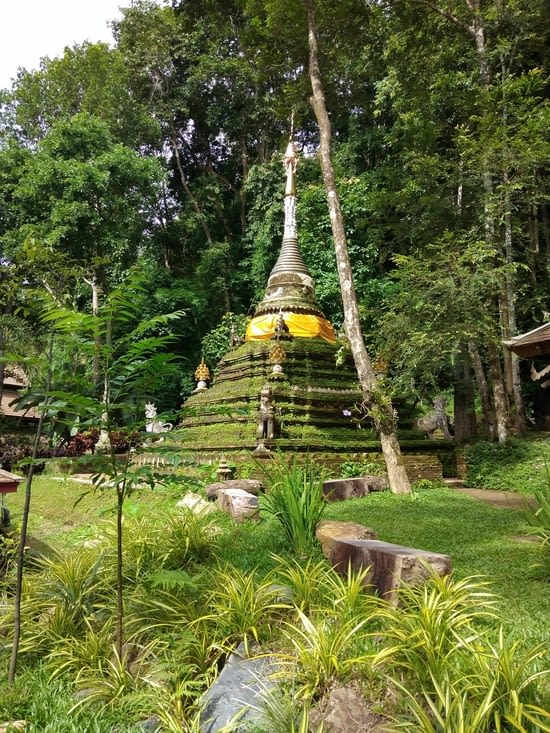 Wat Pha lat. Magnifique lieu de méditation dans la nature