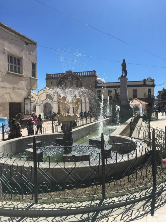 Petite fontaine au cœur de la ville