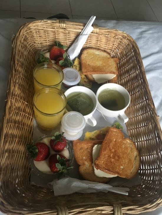 Petit déjeuner au lit