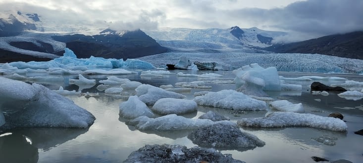 Les icebergs sur Fjallsárlón