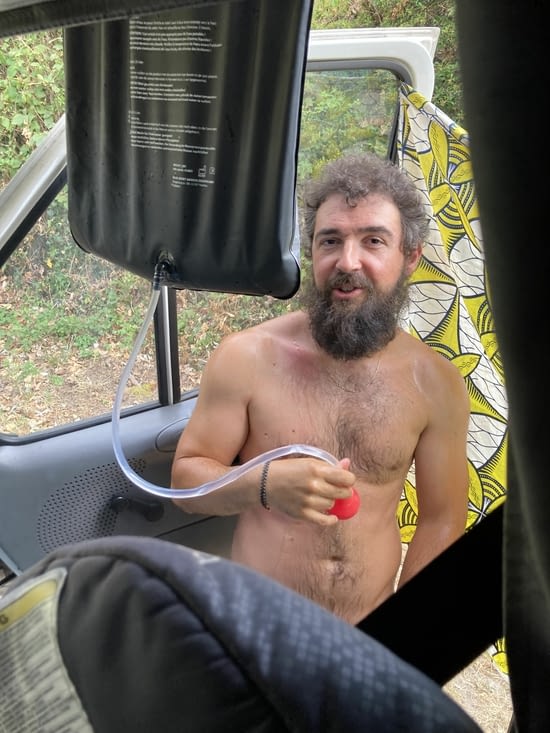 Douche solaire à l’arrache mais il faut trop chaud