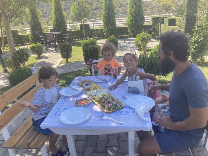 On a super bien mangé pour pas très cher et très varié