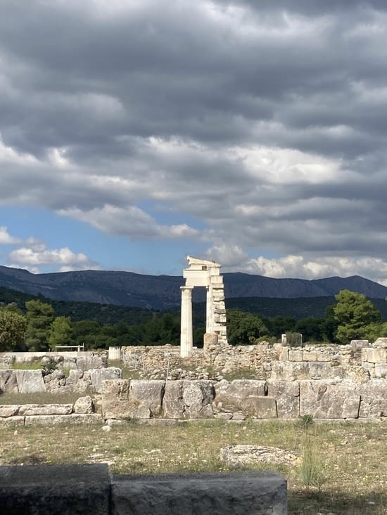 La Grèce et ses ruines