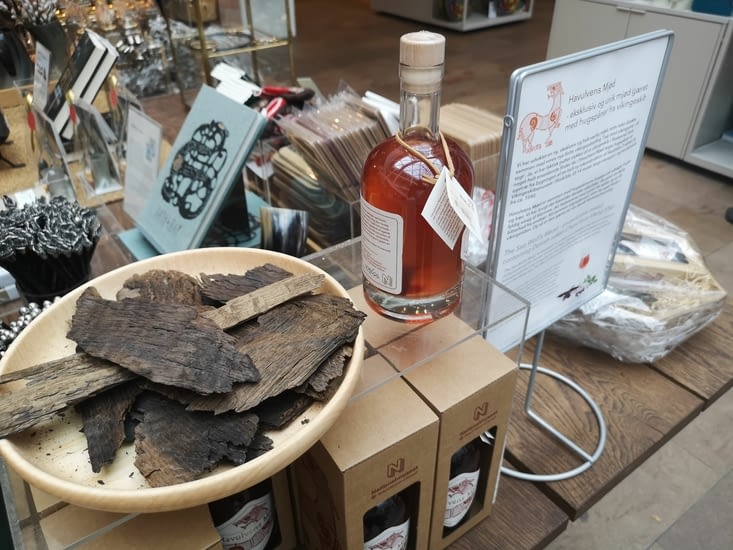 De l'alcool avec des vrais bout de drakkar viking dedans !