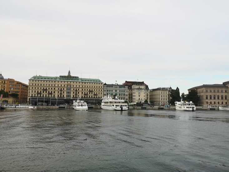Stockholm est 'posée' sur 14 iles, de nombreux ferries assurent les liaisons