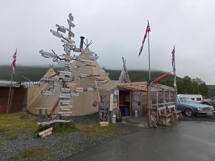 Boutique Sami le long de la route