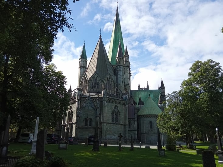 On termine notre rando par la visite de la cathédrale, la plus au nord d'Europe