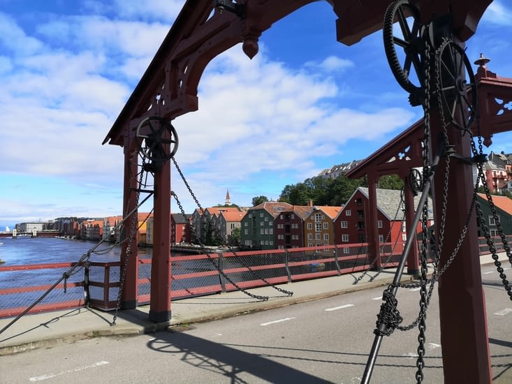 Le vieux pont - sans les trouristes !