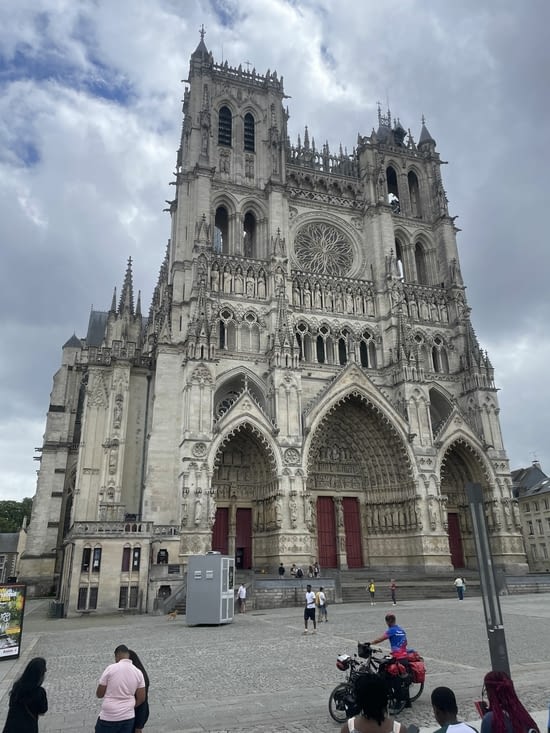 Des dimensions et des détails grandioses