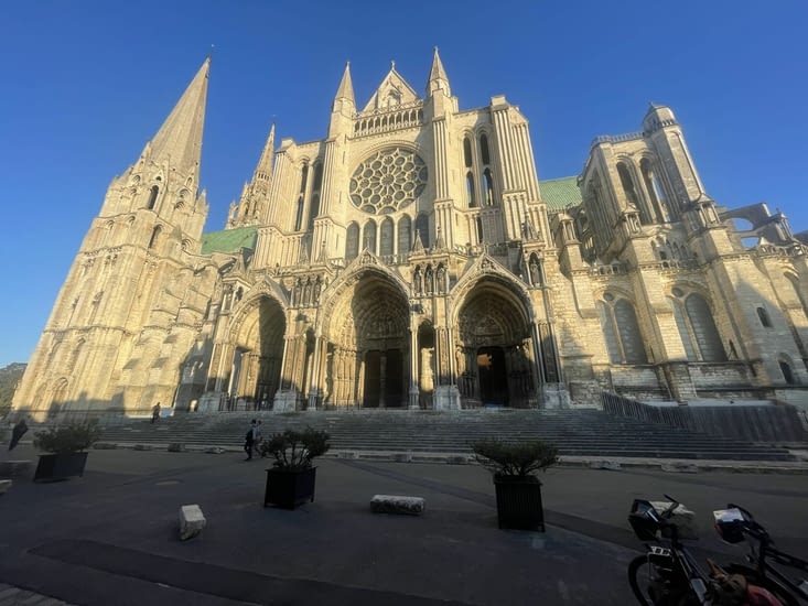 Visite matinale de Chartres .