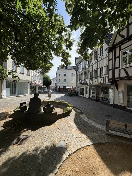 Toujours Linz .