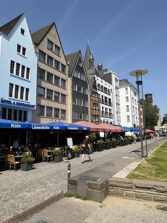Sur les quais .