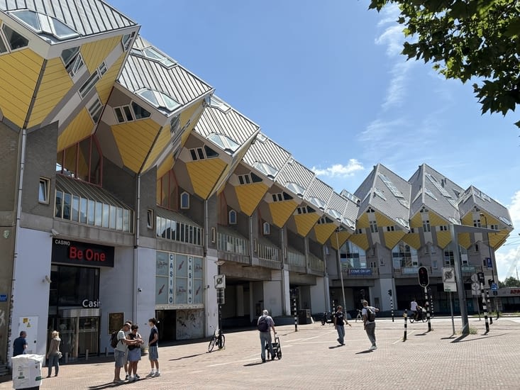 Hélas nous n’en avons pas visitées .