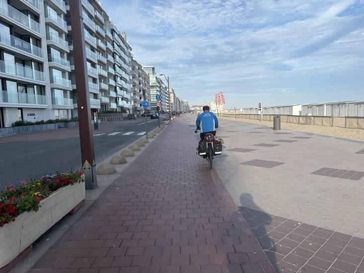 La côte Nord de Breskens à Ostende c’est une succession d’immeubles sur des dizaines de KM