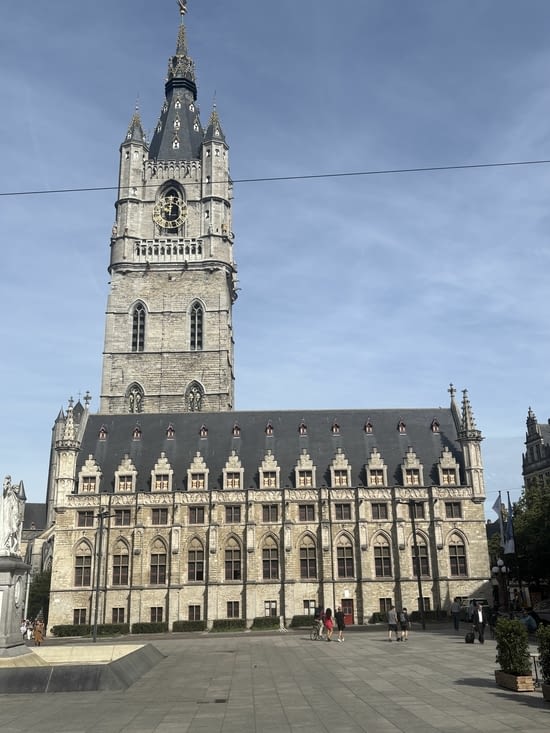 Le beffroi de Gand .
