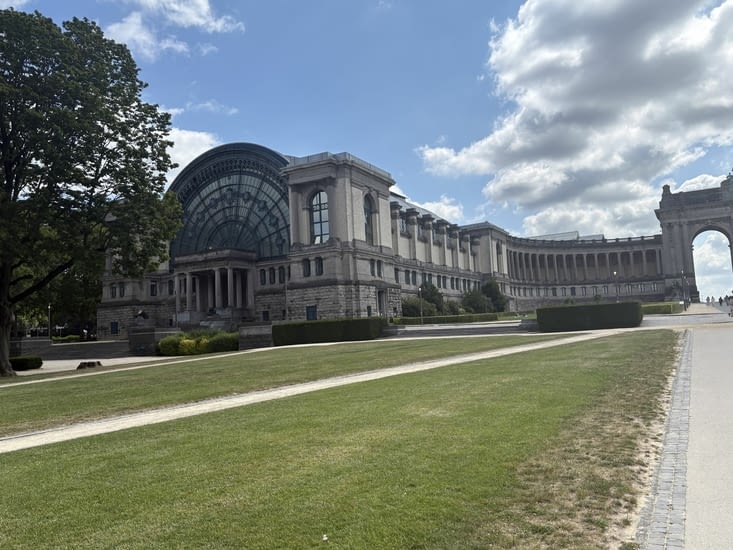 Le splendide jardin du Cinquantenaire.