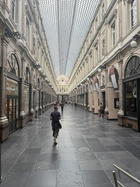 Une dernière belle bâtisse .