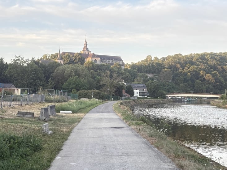 La Sambre le matin