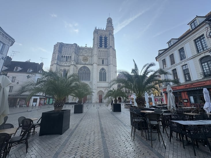 La plus ancienne cathédrale Française.