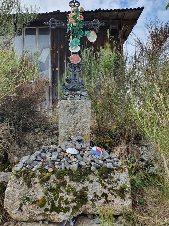 j'ai déposé le galet qui m était confié